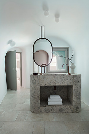 Canaves Ena_ Riverpool Suite
