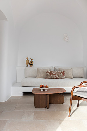Canaves Ena_ Riverpool Suite