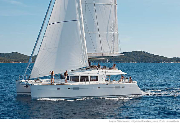 Sail Yacht Lagoon 560