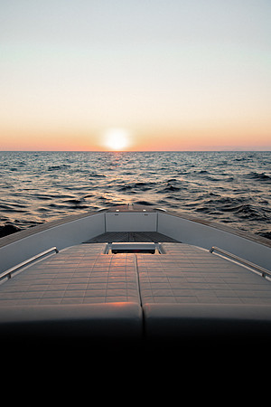 Canaves Oia Lifestyle - sailing