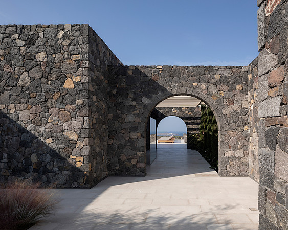 Canaves Oia Epitome by Ståle Eriksen