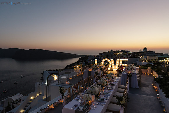 Canaves Oia Weddings - Veranda Restaurant - Sunday Suites