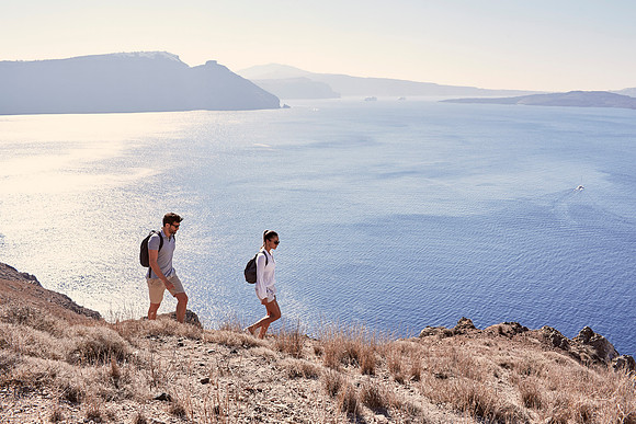 Canaves Oia Lifestyle - trekking