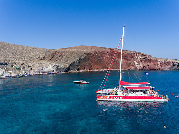 Sail yacht Tahiti 80