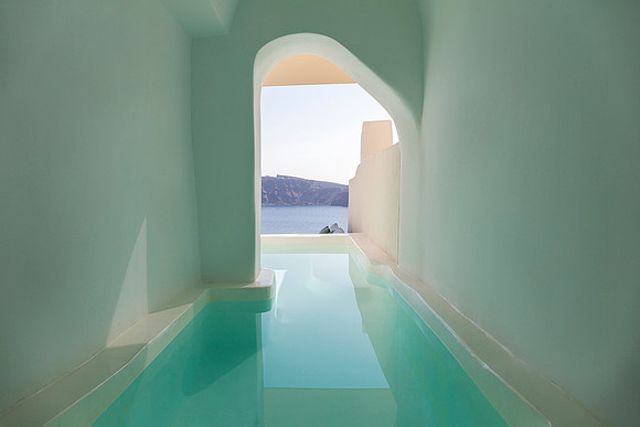 River Pool Suite