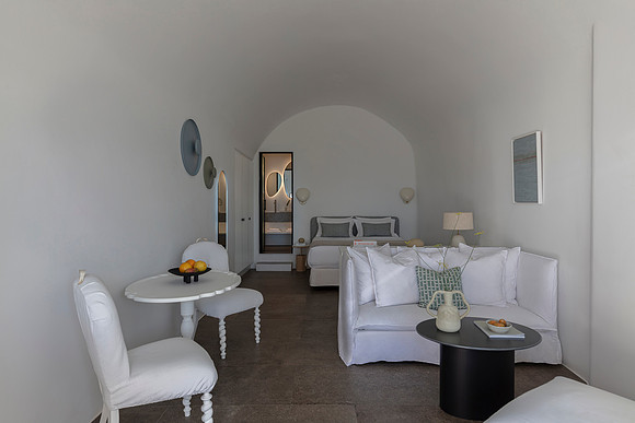 Honeymoon Suite