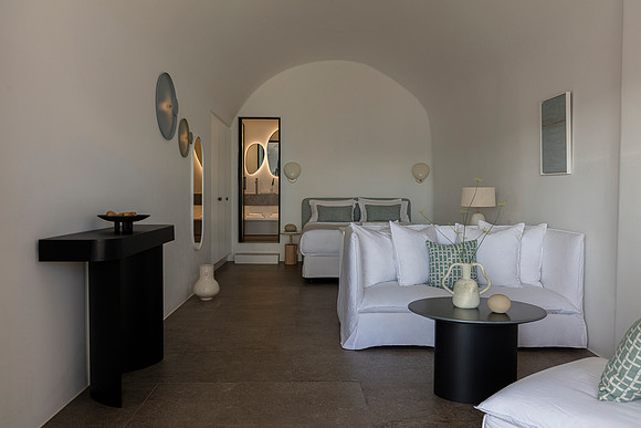 Honeymoon Suite