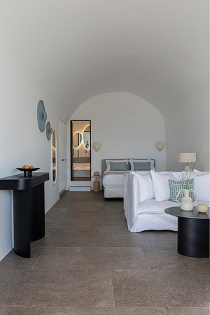 Honeymoon Suite