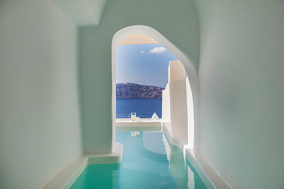 River Pool Suite