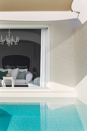 Royal Pool Suite