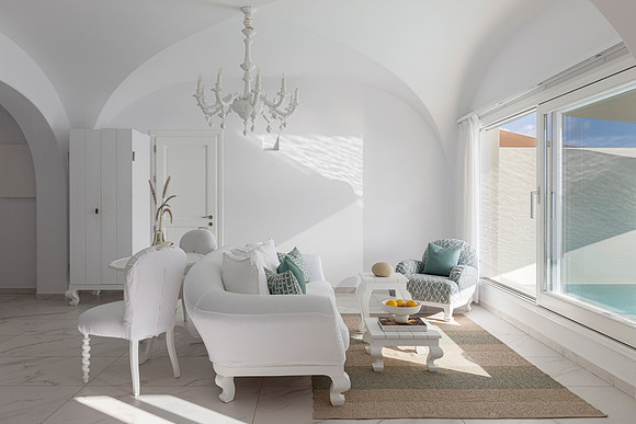 Royal Pool Suite