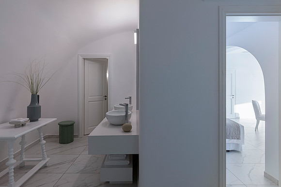 Royal Pool Suite