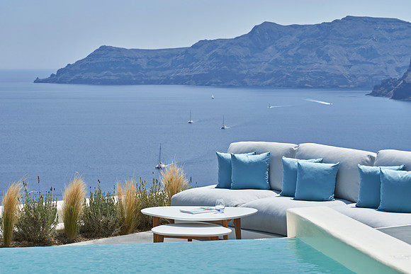 Royal Pool Suite