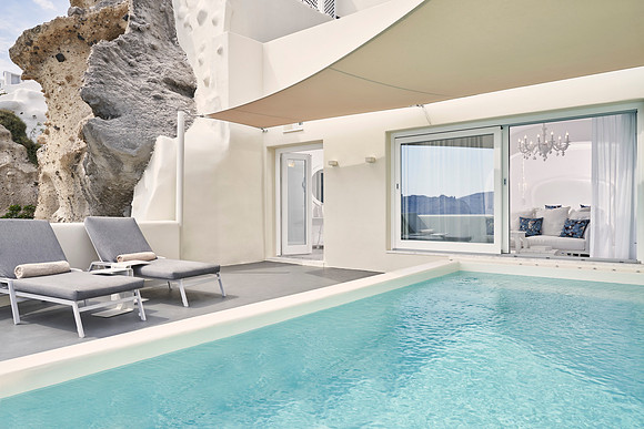 Royal Pool Suite