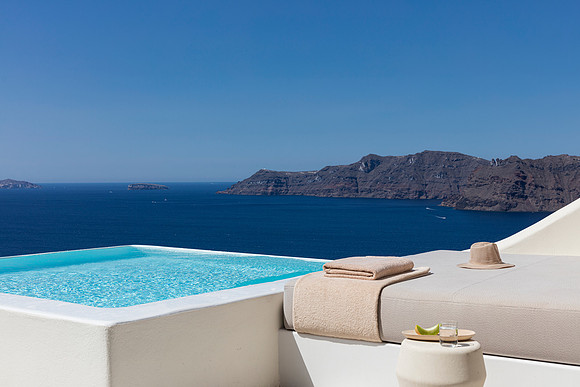 Infinity pool Suite