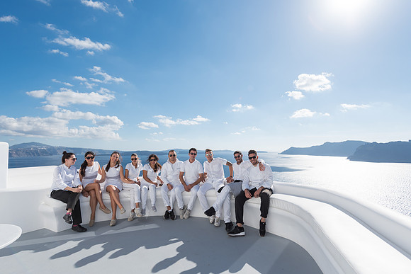 Canaves Oia Sunday Suites closing 2018