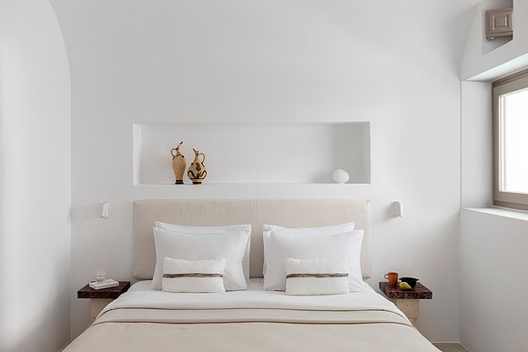 Canaves Ena_Honeymoon Suite