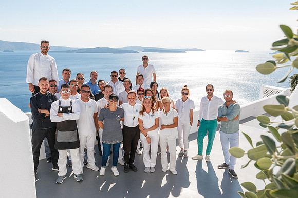 Canaves Oia Hotel closing 2019