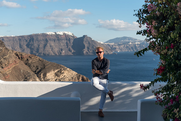 Canaves Oia Hotel closing 2018