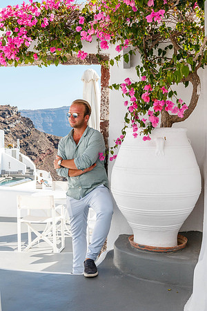 Canaves Oia Hotel closing 2019