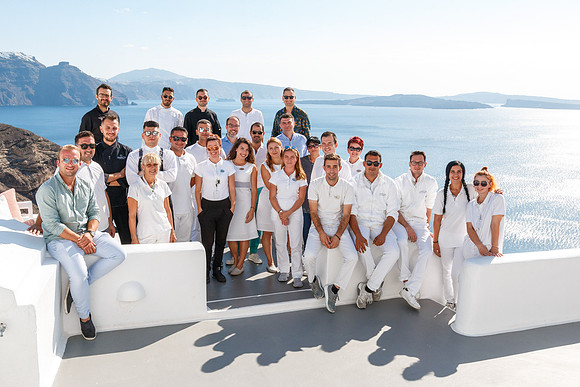 Canaves Oia Hotel closing 2019