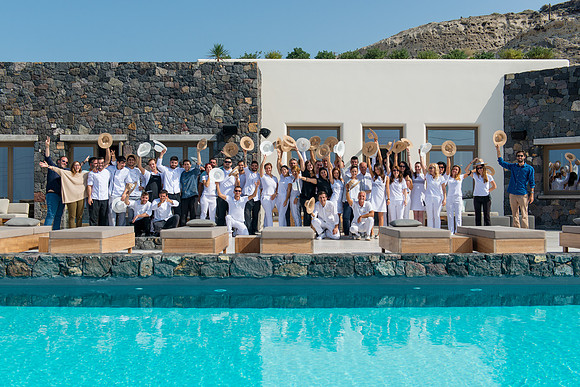Canaves Oia Epitome closing 2018