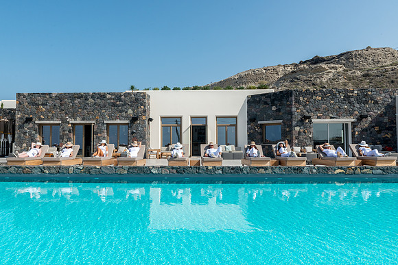 Canaves Oia Epitome closing 2018