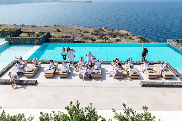 Canaves Oia Epitome closing 2018