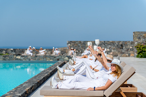 Canaves Oia Epitome closing 2018