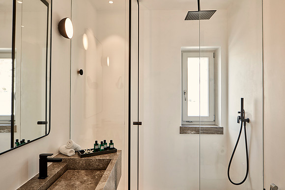 Honeymoon Suite with Plunge Pool
