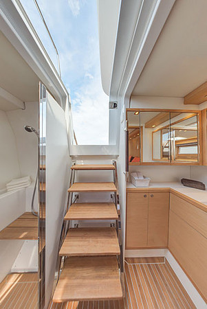 Sail Yacht Lagoon 560