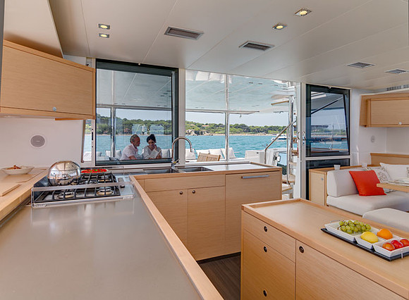 Sail Yacht Lagoon 560