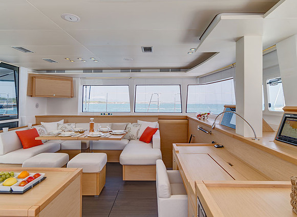 Sail Yacht Lagoon 560