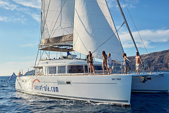 Canaves Oia Lifestyle - sailing