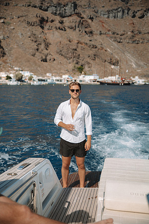 Canaves Oia Lifestyle - sailing