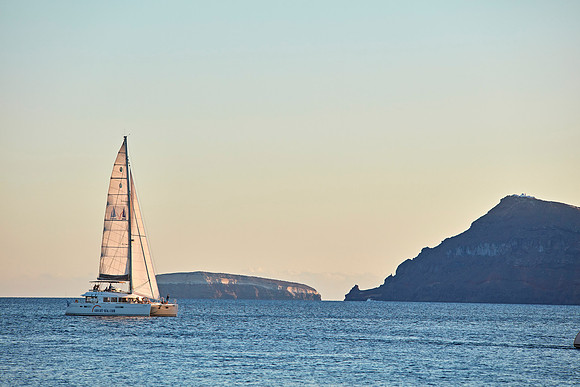 Canaves Oia Lifestyle - sailing