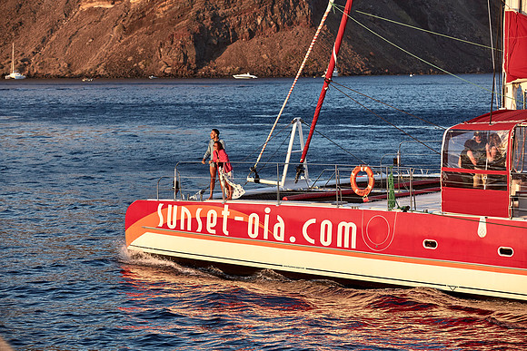 Canaves Oia Lifestyle - sailing