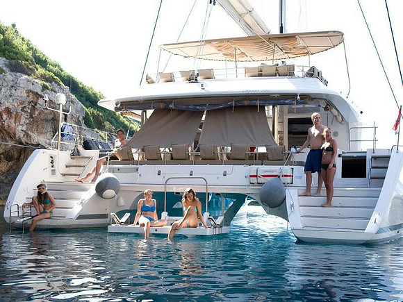 Sail Yacht Lagoon 560
