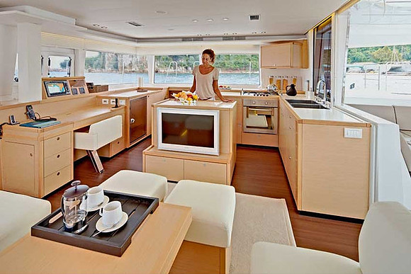 Sail Yacht Lagoon 560