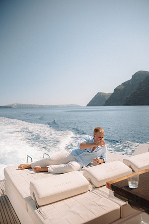 Canaves Oia Lifestyle - sailing