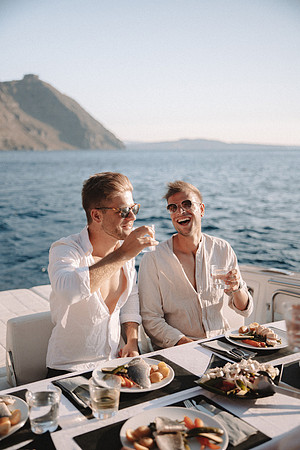 Canaves Oia Lifestyle - sailing