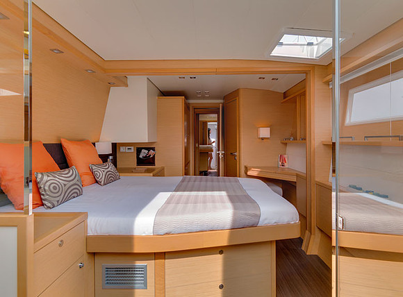 Sail Yacht Lagoon 560
