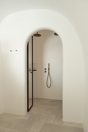 Canaves Ena_Honeymoon Suite