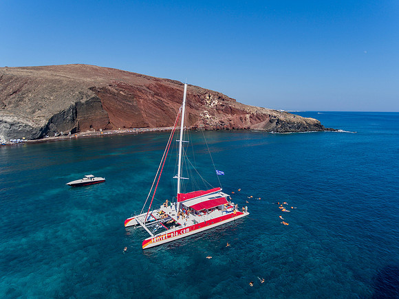 Sail yacht Tahiti 80