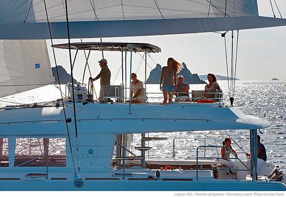 Sail Yacht Lagoon 560